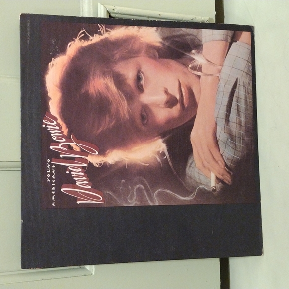 David Bowie - Young Americans vinyl record album - Picture 1 of 10